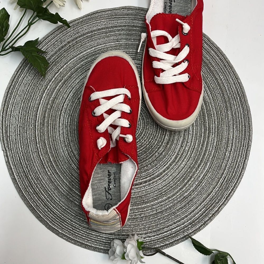 🔥4/$25 Forever Link Women’s Red Comfort Casual Lace-Up Sneaker Size 9